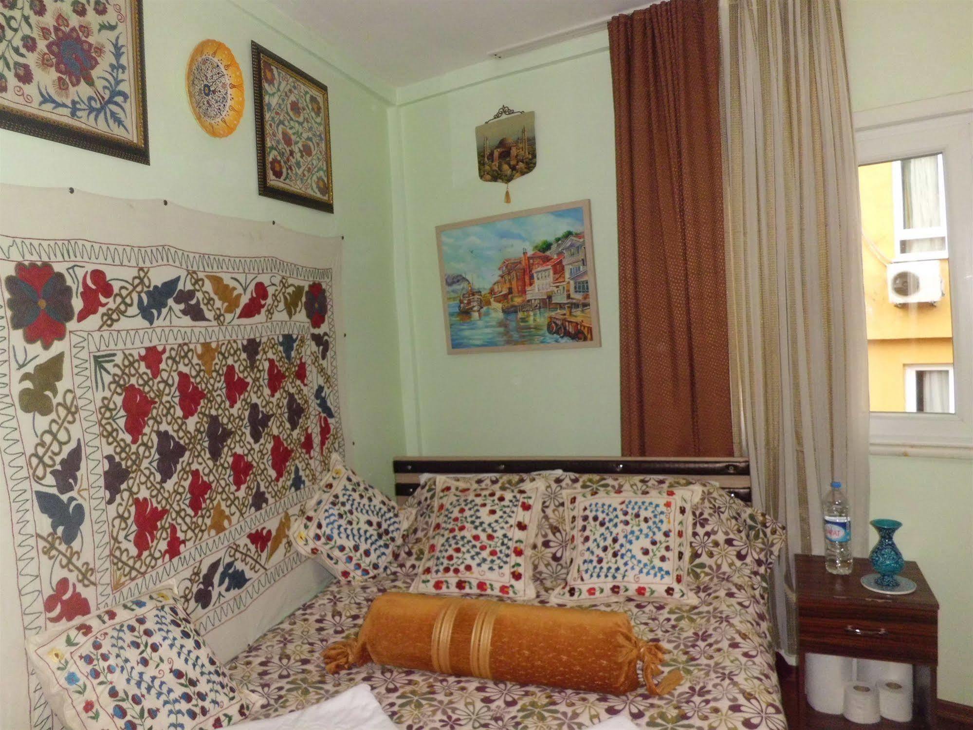 Chora Guesthouse Istanbul Eksteriør bilde
